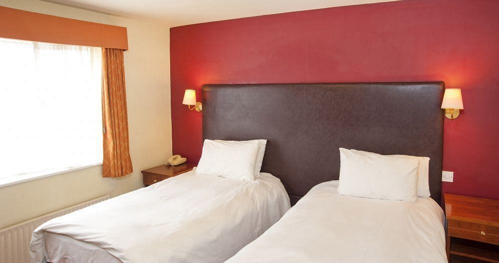 Bell Hotel By Greene King Inns テュークスベリー エクステリア 写真
